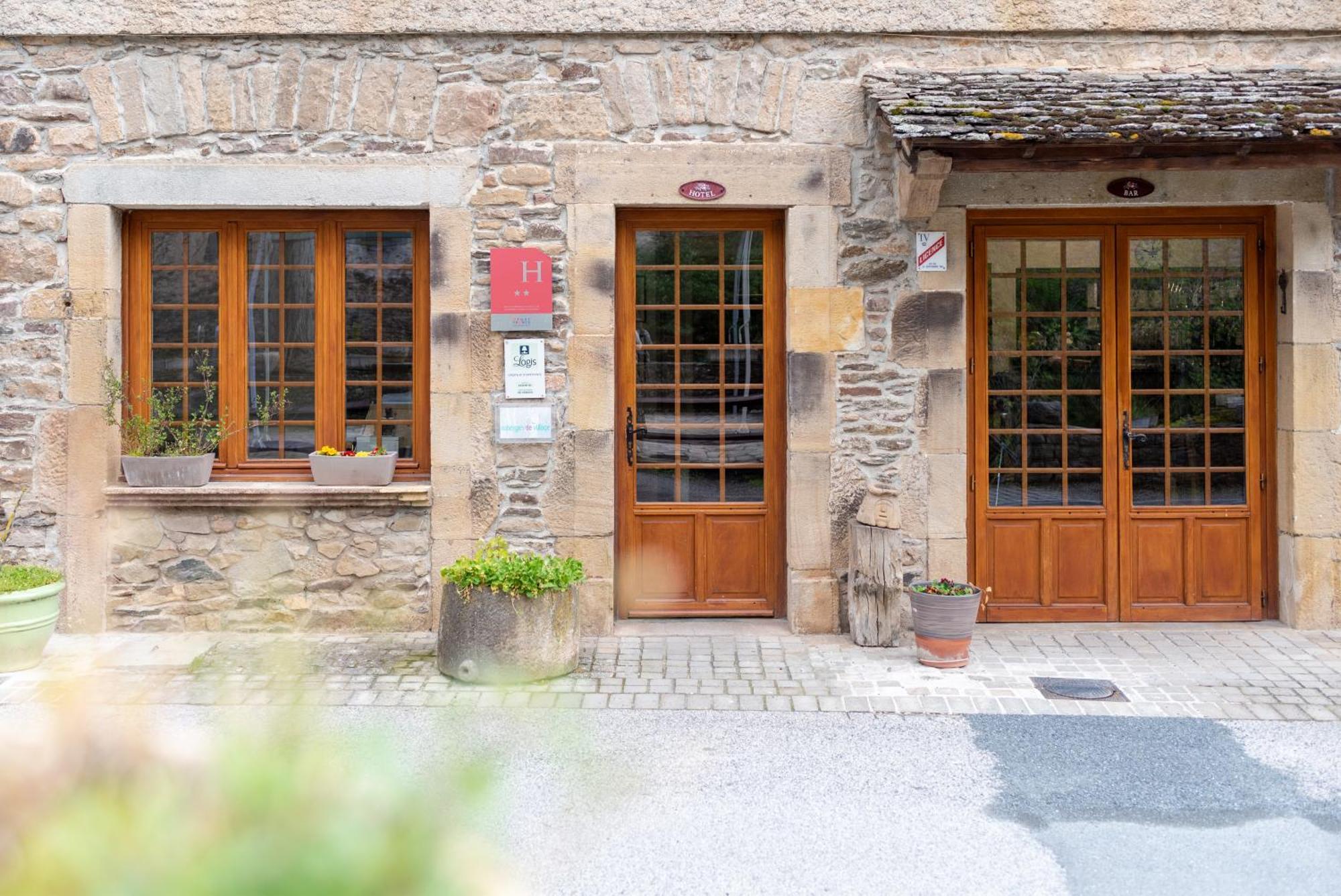 Hotel Restaurant Le Relays Du Chasteau - Logis Hotel Brousse-le-Chateau Exterior photo